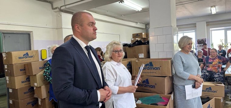 В Острове поздравили специалистов легкой промышленности