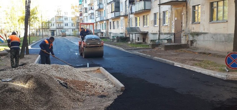 В Острове-2 завершили ремонт территории на Авиационной, 7