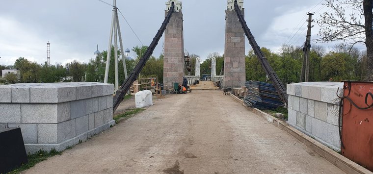 Ремонт Северного цепного моста завершается в Острове