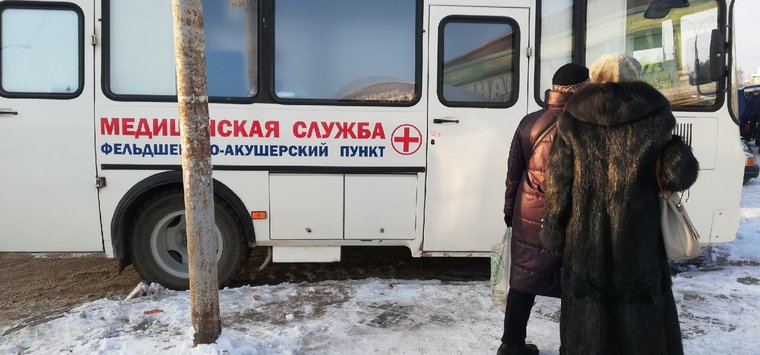 Островичи начали прививаться от коронавируса назальной вакциной