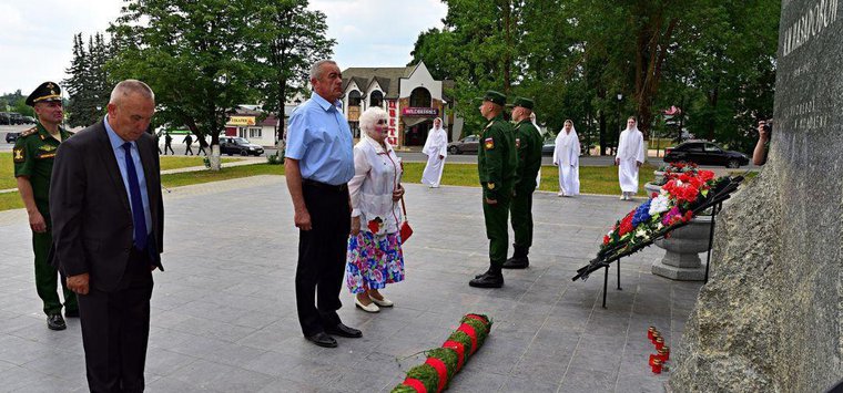 В Острове провели мероприятия, посвящённые Дню памяти и скорби