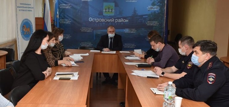 Школьников в Острове будут тестировать на наркотики три раза в год