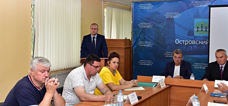 Дмитрий Быстров отчитался в Собрании о работе администрации района за 2022 год