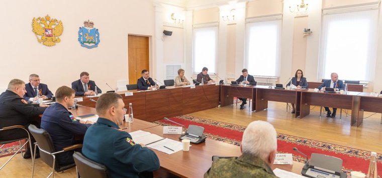 Власти Псковской области направили допсредства на выплаты ко Дню Победы