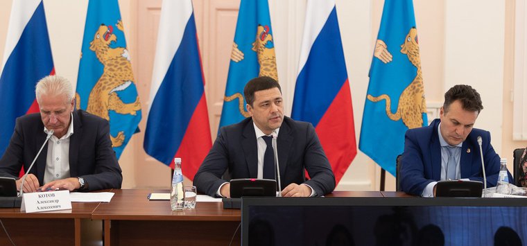 Главы районов подготовят предложения по участию в программе «Земский учитель»
