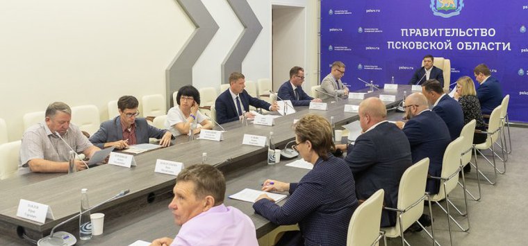Островский район остается лидером по реализации нацпроектов
