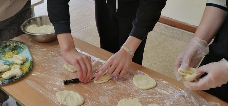 Мастер-класс по выпечке провел островский колледж