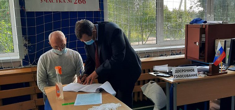 Главы волостей Островского района досрочно проголосовали на выборах в органы местной власти
