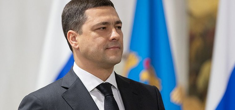 Михаил Ведерников поздравил жителей Псковской области с Рождеством