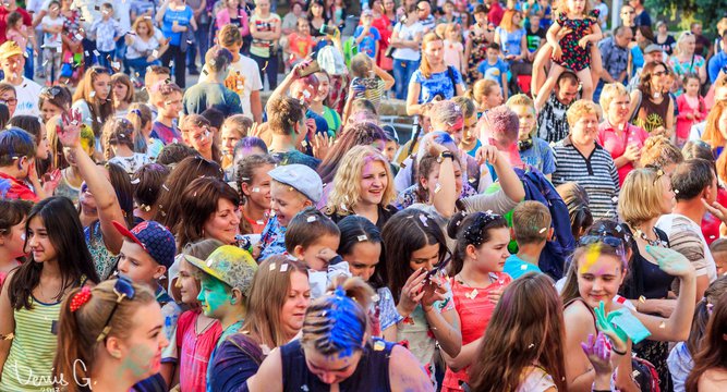 Концерт и дискотеку организуют в Острове в День молодёжи