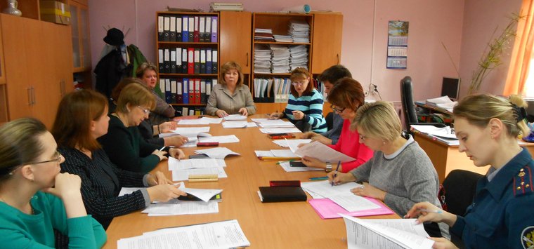 В Островском районе 56 семей состоят на профилактическом учете