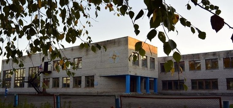 Директора Крюковской школы проводили на пенсию