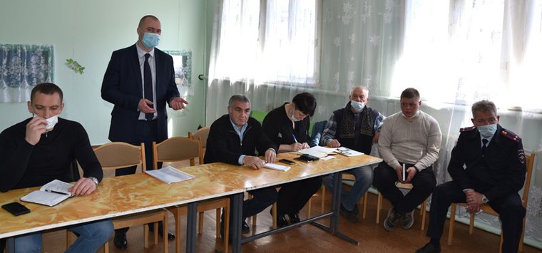 По поводу поставки газовых баллонов обратились островичи к власти