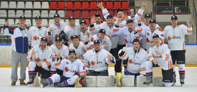 Хоккеисты команды «Аванта-Псков» стали победителями регионального чемпионата НХЛ