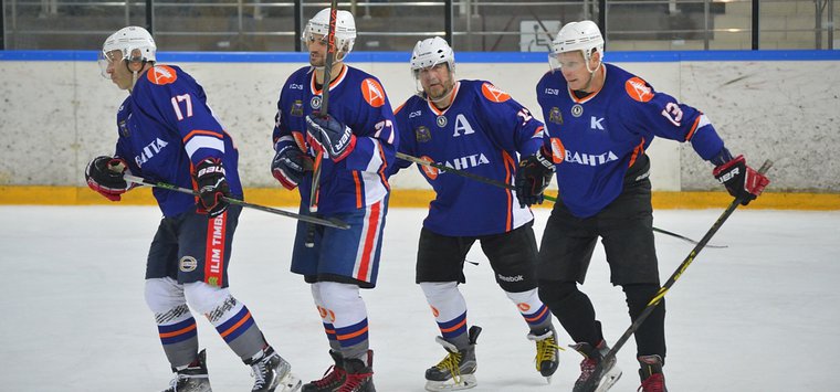 «Аванта-Псков» обыграла «Чайку» в Ночной хоккейной лиге