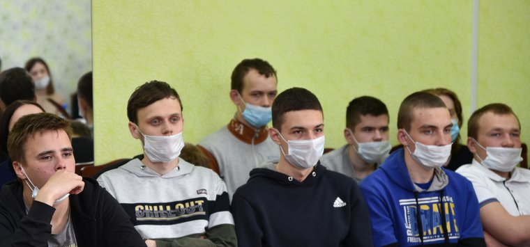 Проблему льготного проезда подняли студенты островского колледжа