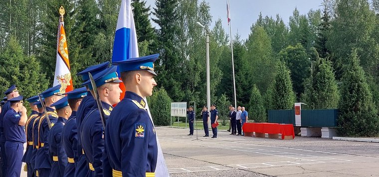 День ВВС отметили на авиабазе под Островом