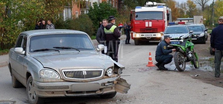 Два человека пострадали в ДТП в Острове
