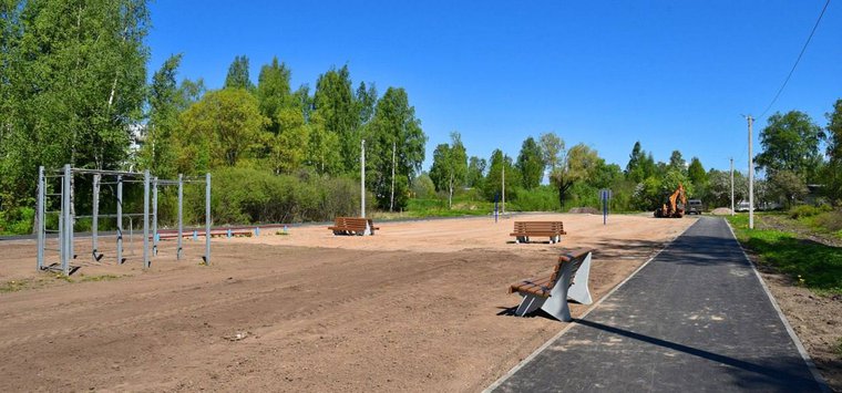 В Острове-2 завершается благоустройство стадиона