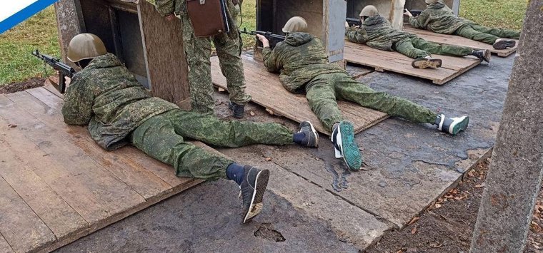 В Острове закончилась первая смена учебных военных сборов