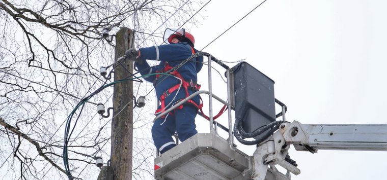 Семь деревень в Островском районе временно останутся без света