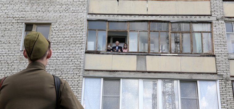 В Острове для ветеранов устроят концерты во дворах их домов
