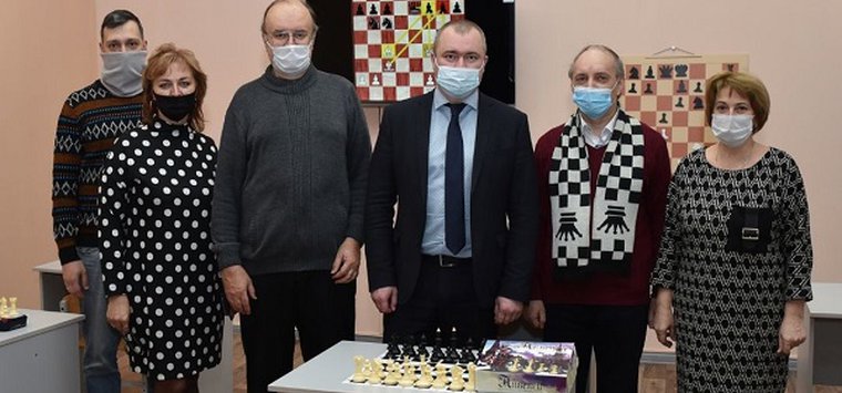 Современный шахматный клуб открылся в Острове