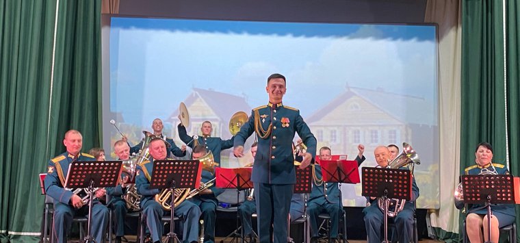 Праздничный концерт «Виват, Россия!» состоялся в Острове
