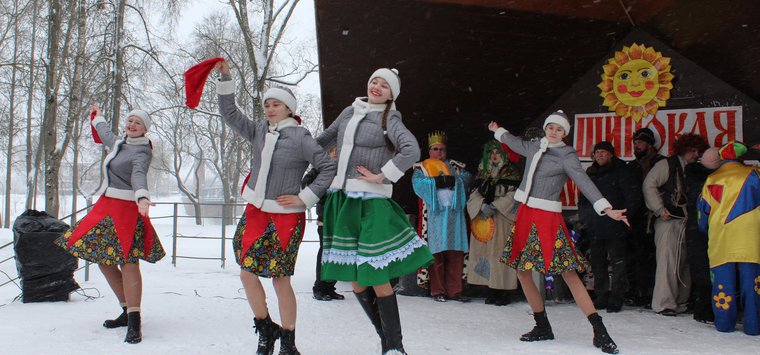 Масленицу широко отпраздновали в Острове