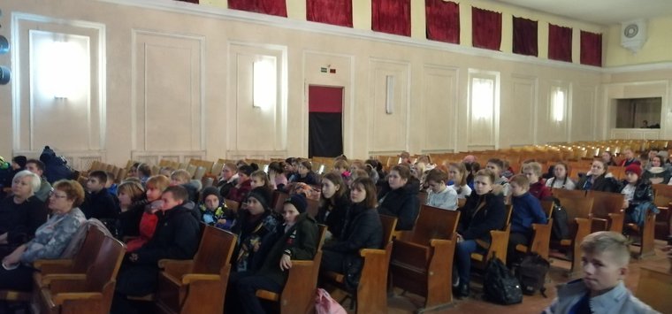 Показ фильма «28 панфиловцев» организовали для островских школьников