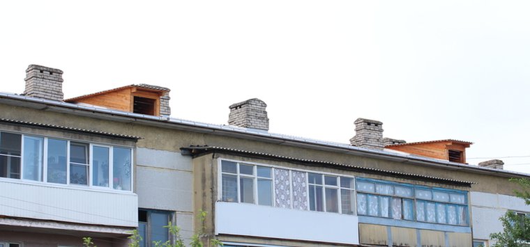 Ход капремонта домов проверили в Острове